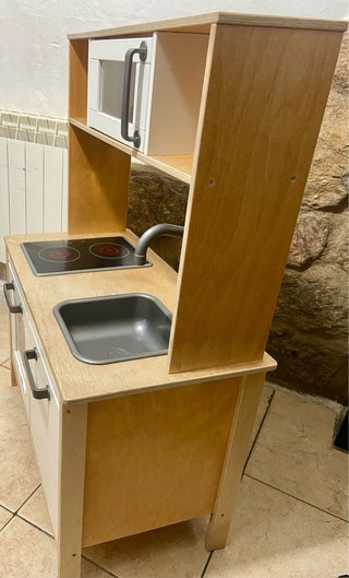 Cocina de juguete de madera