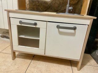 Cocina de juguete de madera