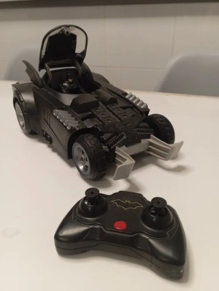 Coche teledirigido Batman con mando