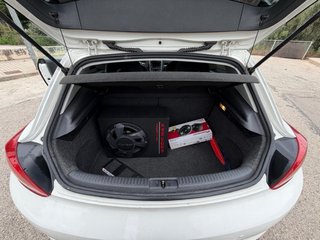 Volkswagen Sirocco 2011