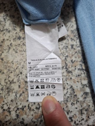 Maglietta azzurra girocollo