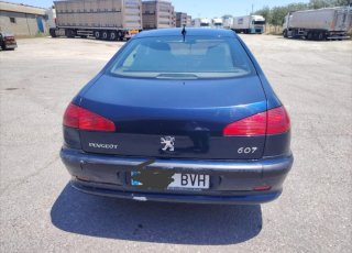 Peugeot 607 2002