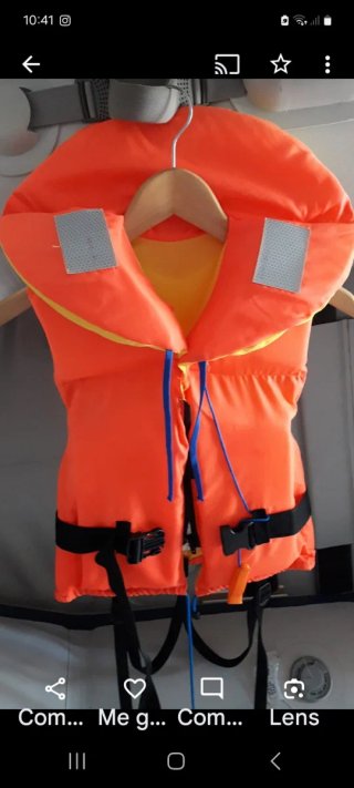 Bote Zodiac con motor y accesorios