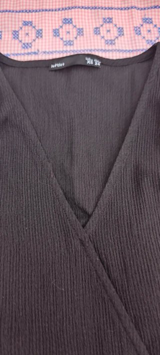 Vestido negro manga larga