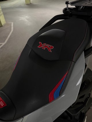 BMW S1000XR