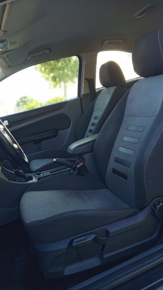 Ford focus 1.6 2009