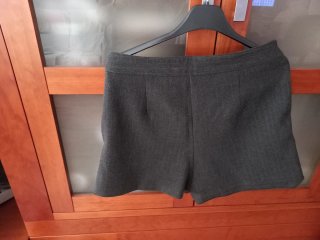 Pantalón corto Bershka gris talla M