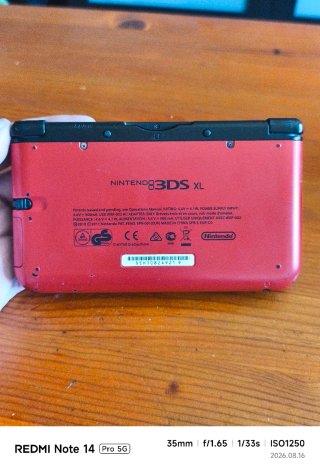 Nintendo 3DS XL Roja con Cargador y Lápiz