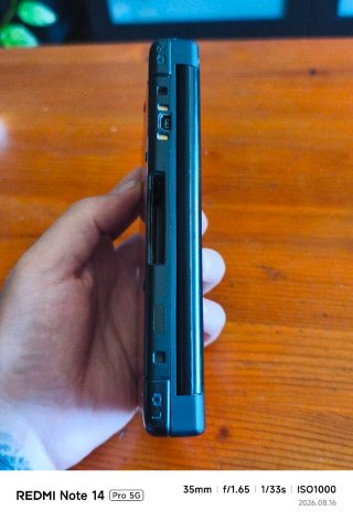 Nintendo 3DS XL Roja con Cargador y Lápiz