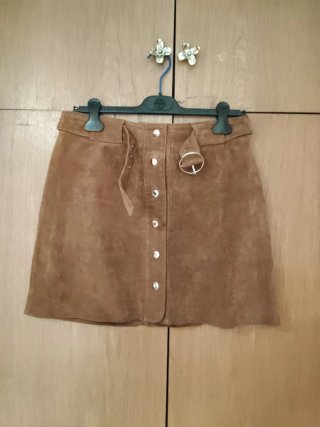 Falda Zara efecto piel marrón