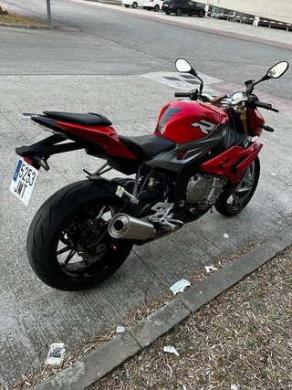 BMW S1000R