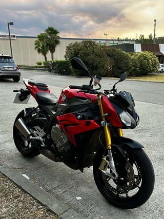 BMW S1000R