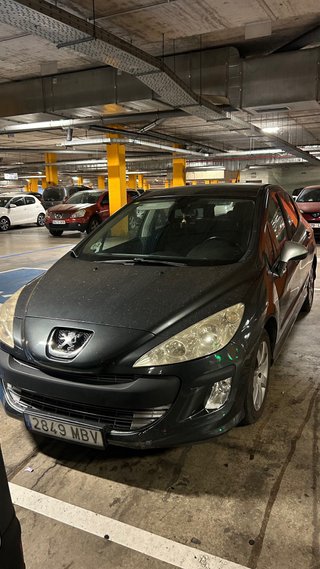 Peugeot 308 2011