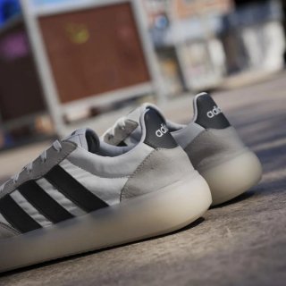 Adidas Zapatillas Grises y Blancas