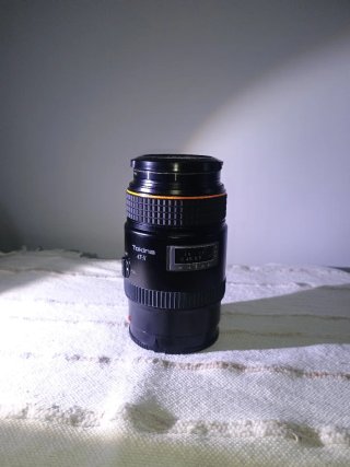 Tokina AF 100mm Macro Internal Focus