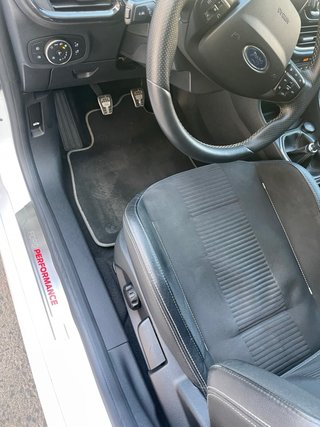 ford fiesta ST