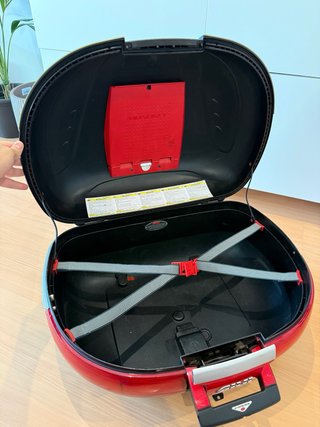 Baúl TOP CASE  Givi Maxia E52