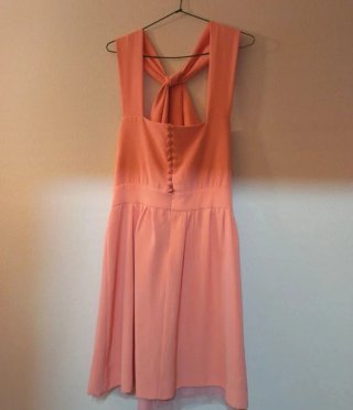 Vestido coral cuello halter Cossy Talla XL