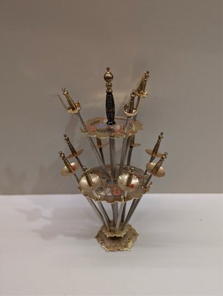 Agujas de aperitivo vintage en forma de espada