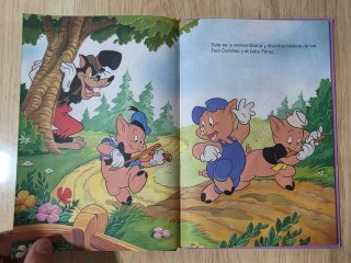 Clásico cuento Disney. "Los 3 cercditos".Salvat.