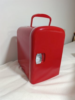 Mini nevera portátil roja Bruneau 4l Con cable de