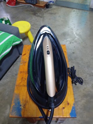 Plancha Philips PerfectCare 8000