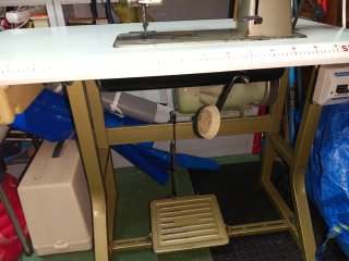 Máquina de coser industrial Singer 211U566A