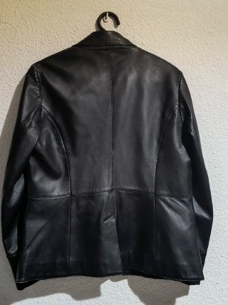 Blazer de cuero negro