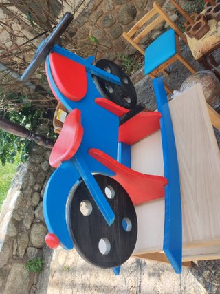 Moto balancín infantil de madera