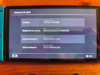 Nintendo Switch OLED + Joy-Cons + Cargador