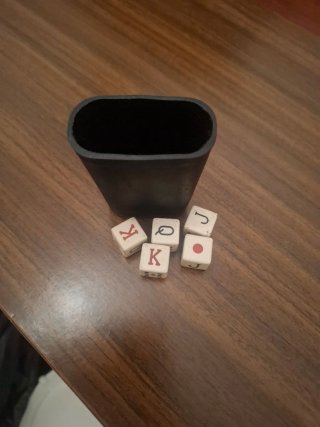 Juego de dados de póker