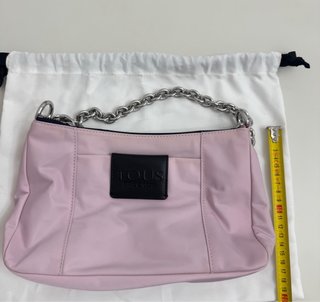 Bolso Tous violeta con cadena plateada