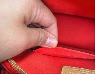 Louis Vuitton Alma BB Rossa Vernice