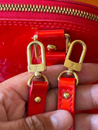 Louis Vuitton Alma BB Rossa Vernice