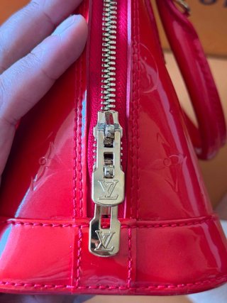 Louis Vuitton Alma BB Rossa Vernice