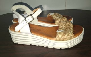 Sandalias Pura Vida Blancas y Beige