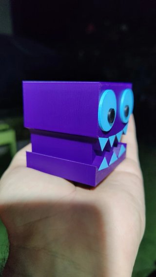 Figura Geometry Dash 3D