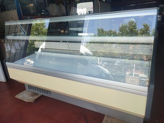 VITRINA REFRIGERADA PROFESIONAL – 203 CM