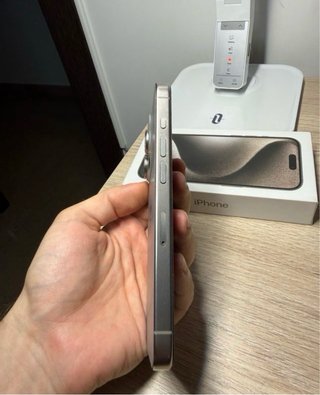 iPhone 15 Pro 256GB Titaneo