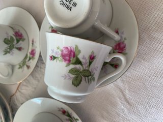 Conjunto 6 Chávenas Café Flores Dourado