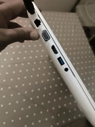 Samsung 15,6" NP450R5E Portatile i3 8gb ram Bianco