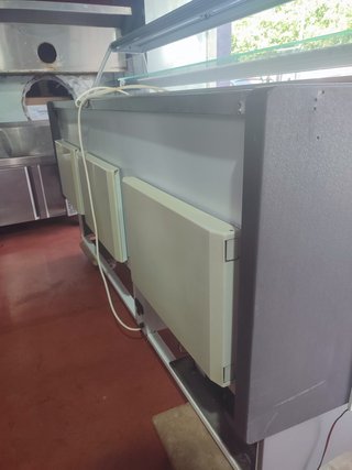 VITRINA EXPOSITORA REFRIGERADA – HOSTELERÍA