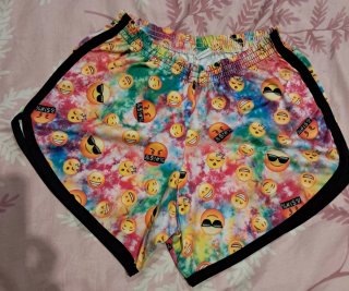 Shorts emoji multicolor talla única