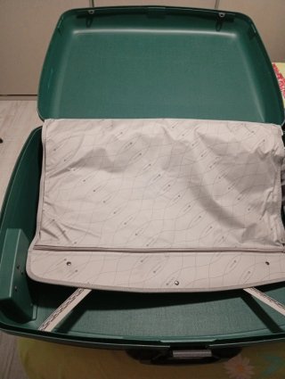 Maleta Delsey Verde Medidas 53 x 71