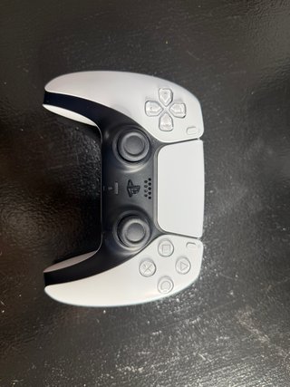 Playstation 5 + 2 Mandos PS5
