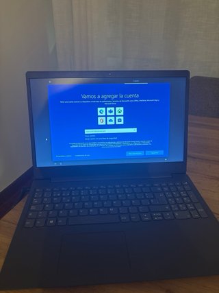 Portátil Lenovo V15-ADA 8GB RAM