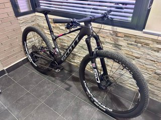 Scott Spark RC Team 2025.  A estrenar!