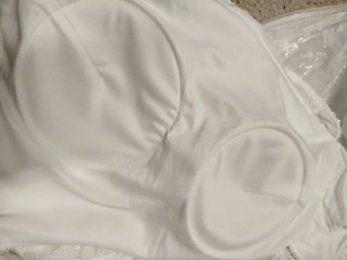 Vestido de Novia Blanco con Etiqueta