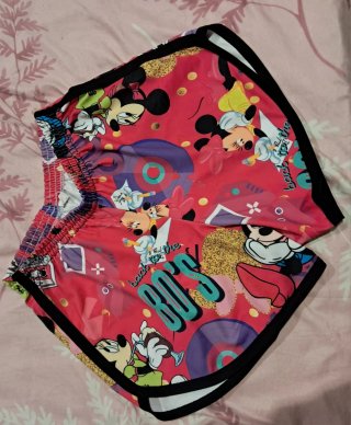 Pantalones cortos cortos de Mickey Mouse Back to t