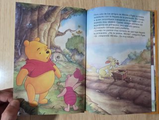 Clásico cuento Disney."Winnie un sueño reparador".